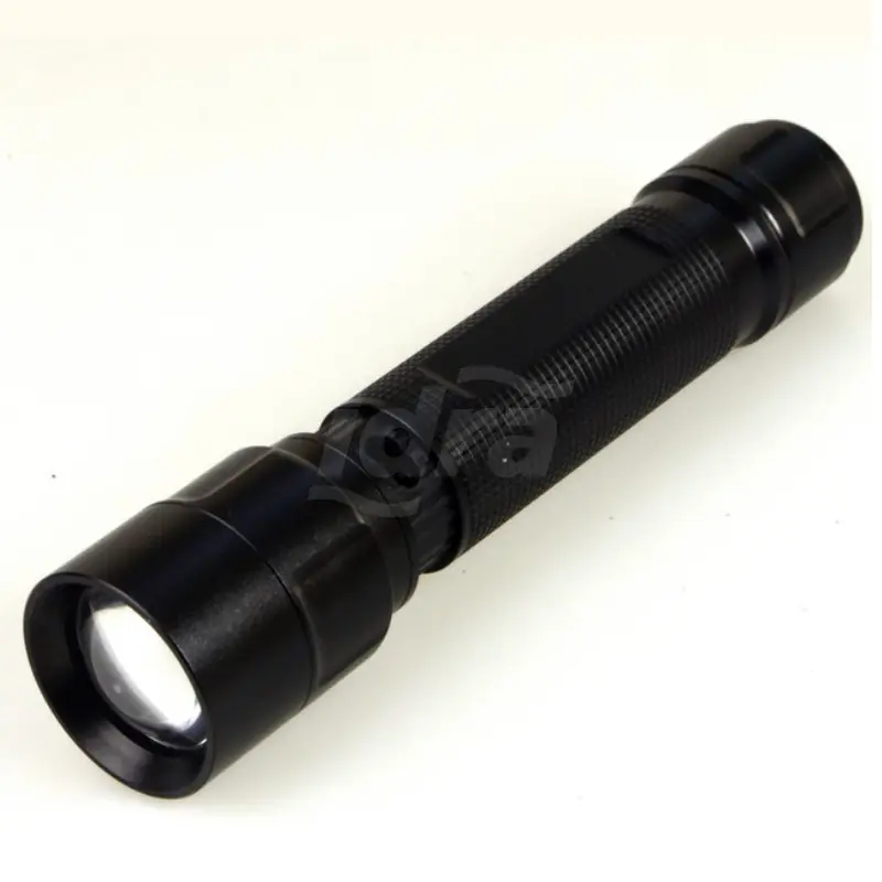 Torcia Led ricaricabile con zoom ARTPWR5000