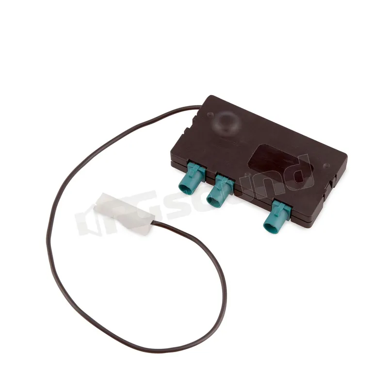 Calearo 7561007 Kit splitter attivo AM-FM/DAB Antenne - Splitter -
