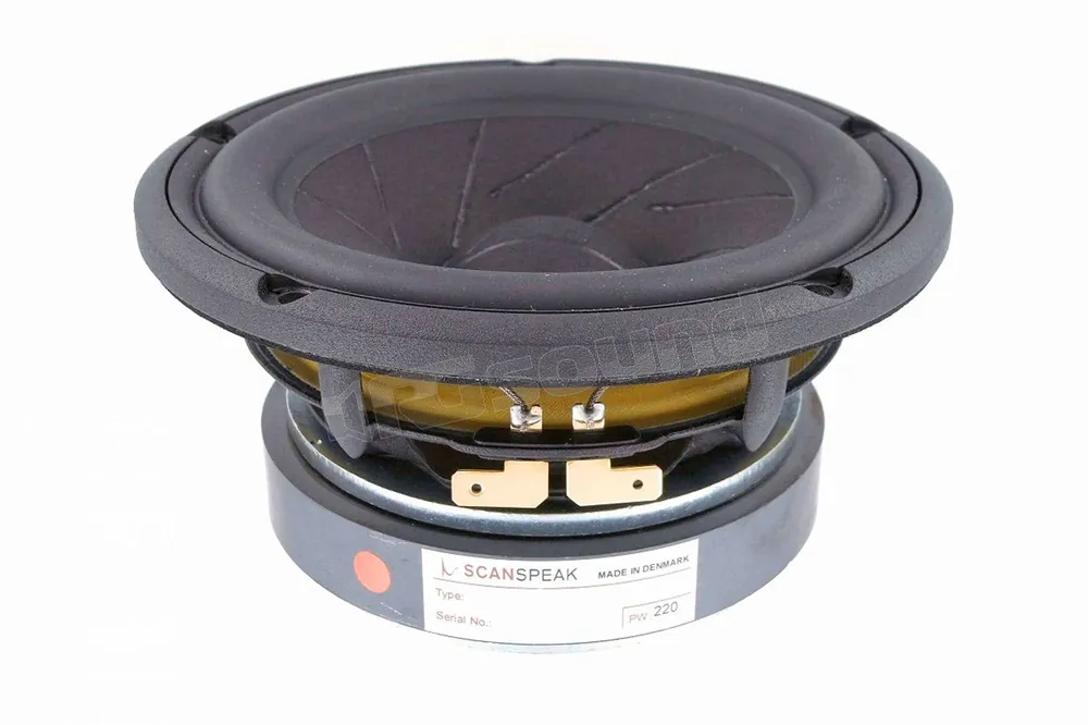 Scan Speak 15M/8631K00 coppia midrange 15cm dal cono intagliato, imped