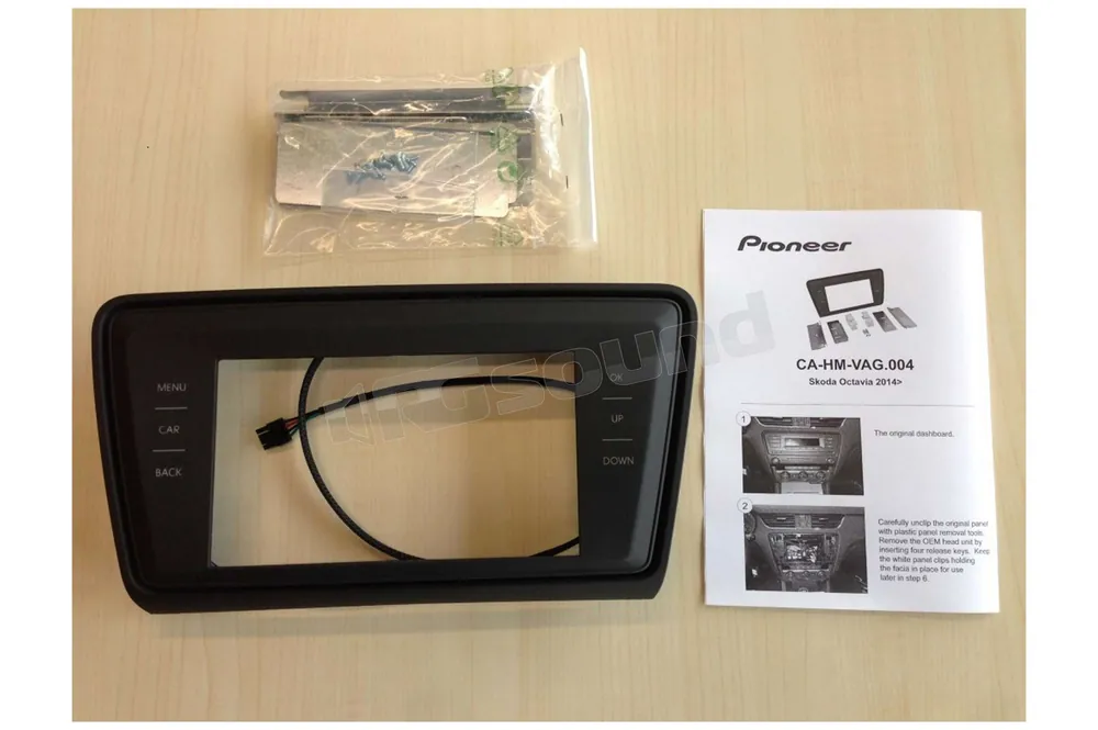 Pioneer CA-HM-VAG.004 kit installazione 2 Din per Skoda Oktavia dal 20
