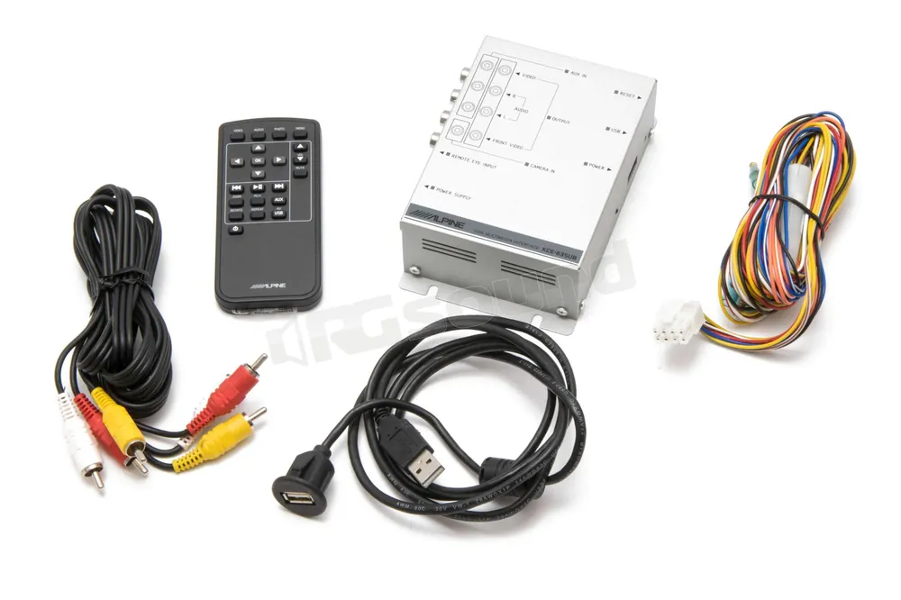 Alpine KCE-635UB usata - Interfaccia universale USB MPEG DivX AVI In